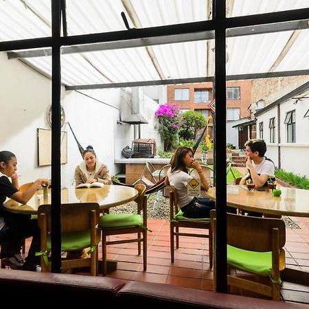 Hostal La Pinta Bogotá Extérieur photo