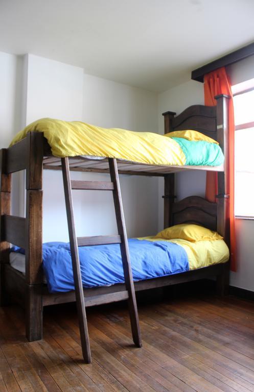 Hostal La Pinta Bogotá Extérieur photo