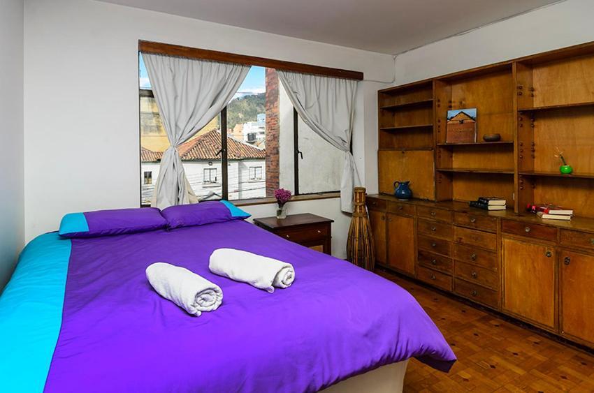 Hostal La Pinta Bogotá Extérieur photo