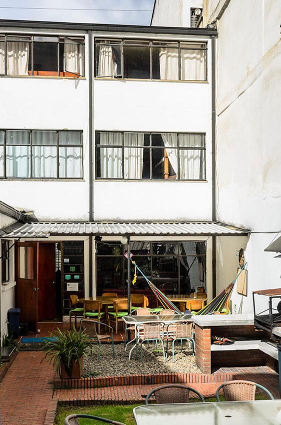 Hostal La Pinta Bogotá Extérieur photo