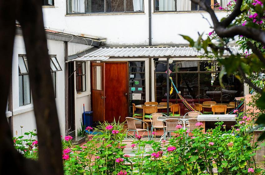 Hostal La Pinta Bogotá Extérieur photo