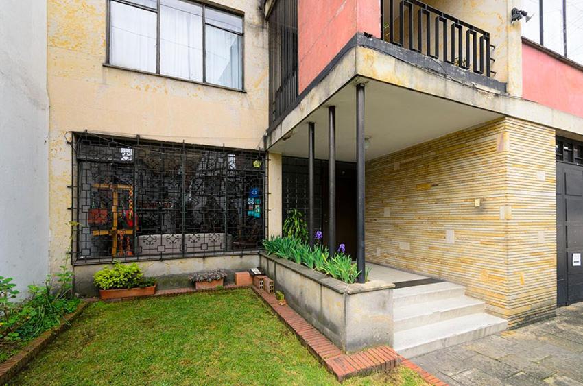 Hostal La Pinta Bogotá Extérieur photo
